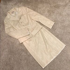 European Vintage Lace Two Piece Cream Set